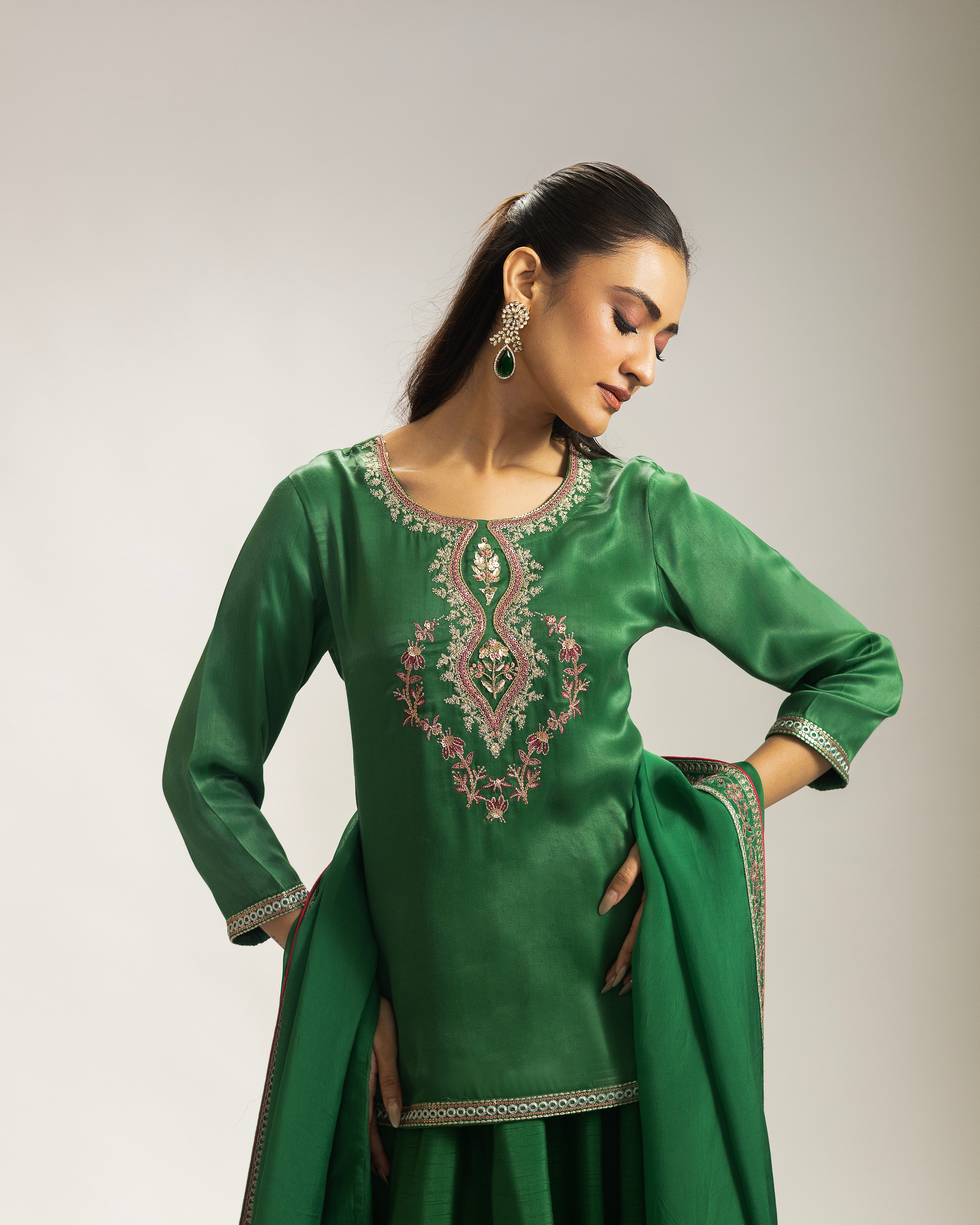 Ishani – Forest Green