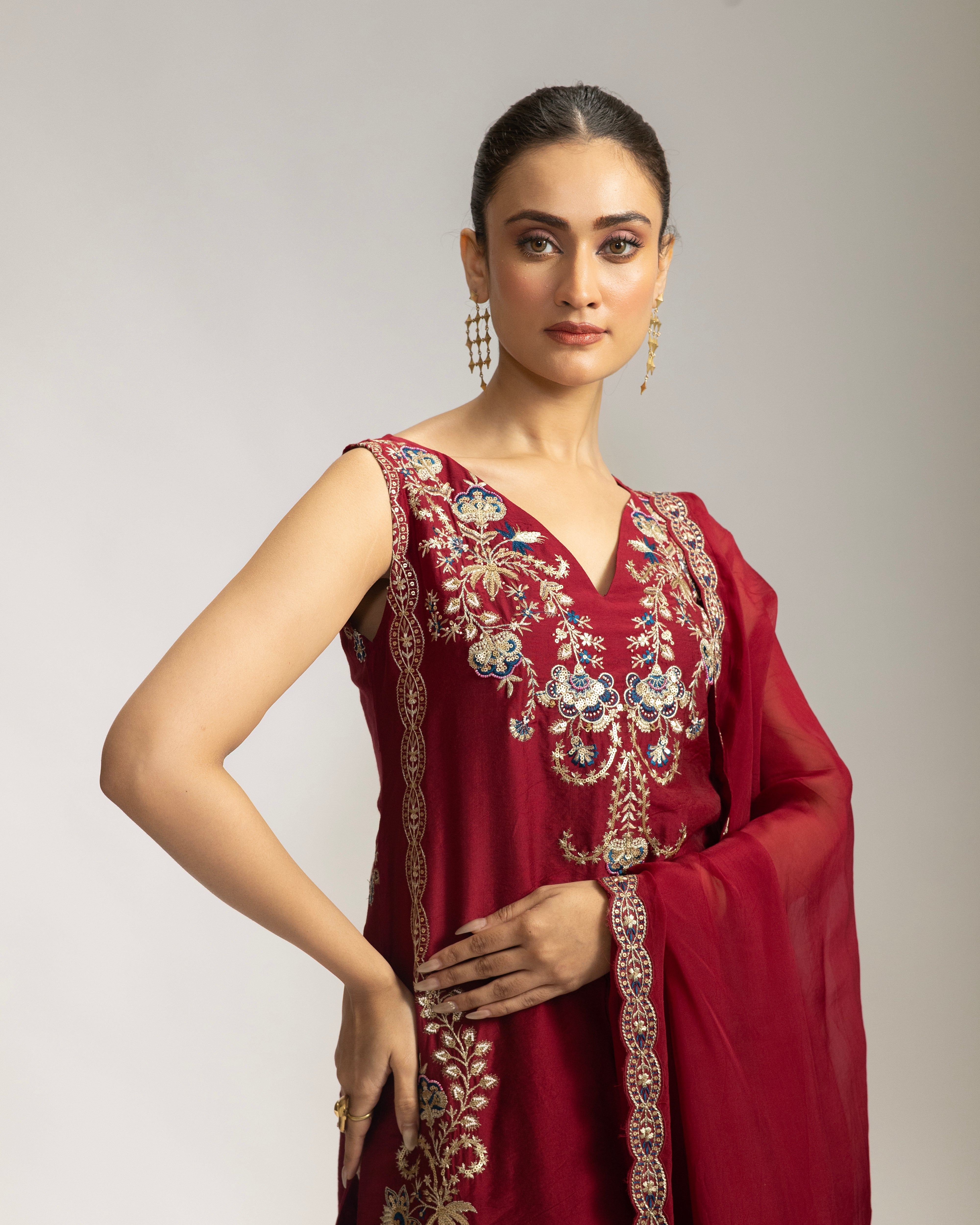 Roya – Crimson Red