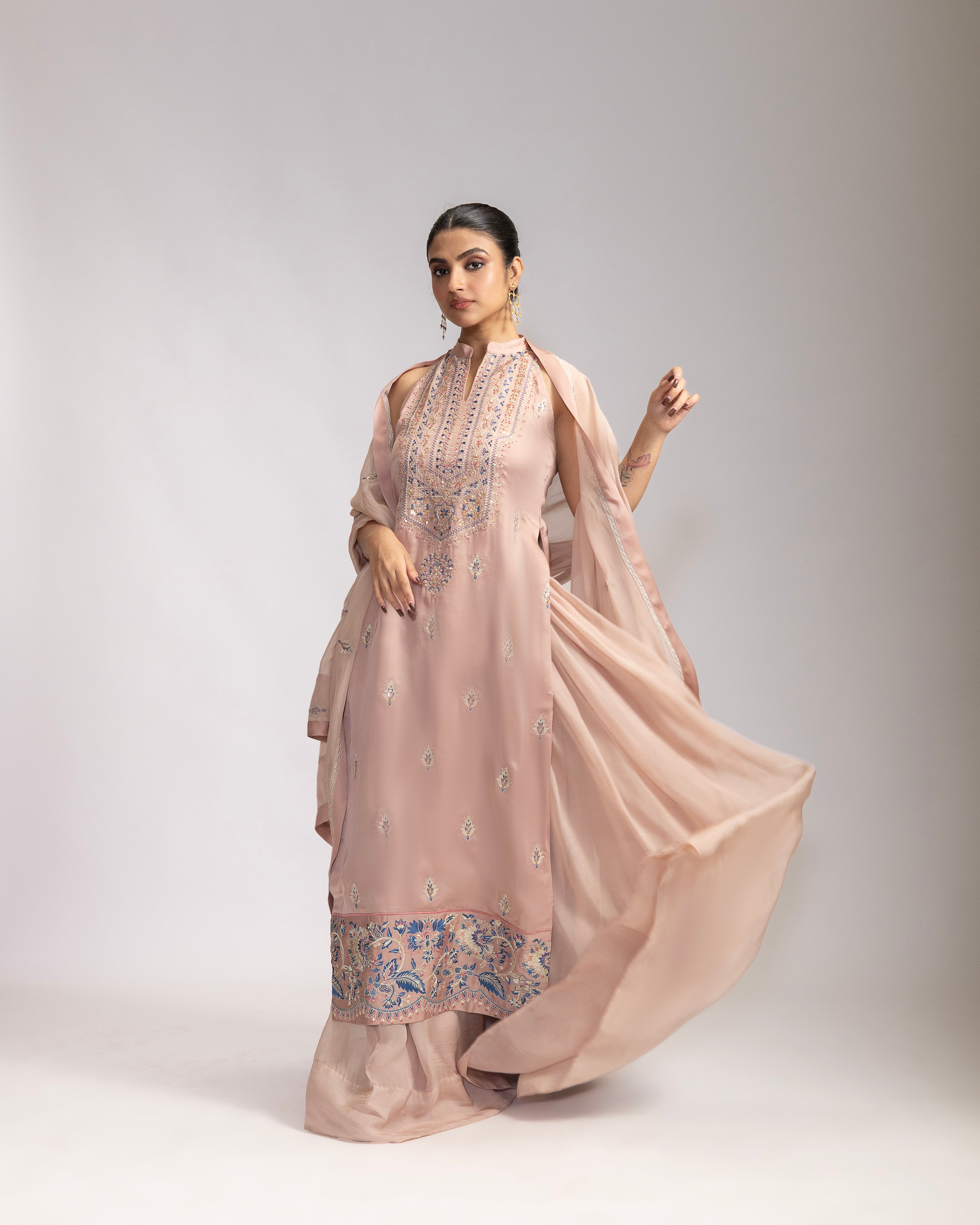 Nira – Powder Peach