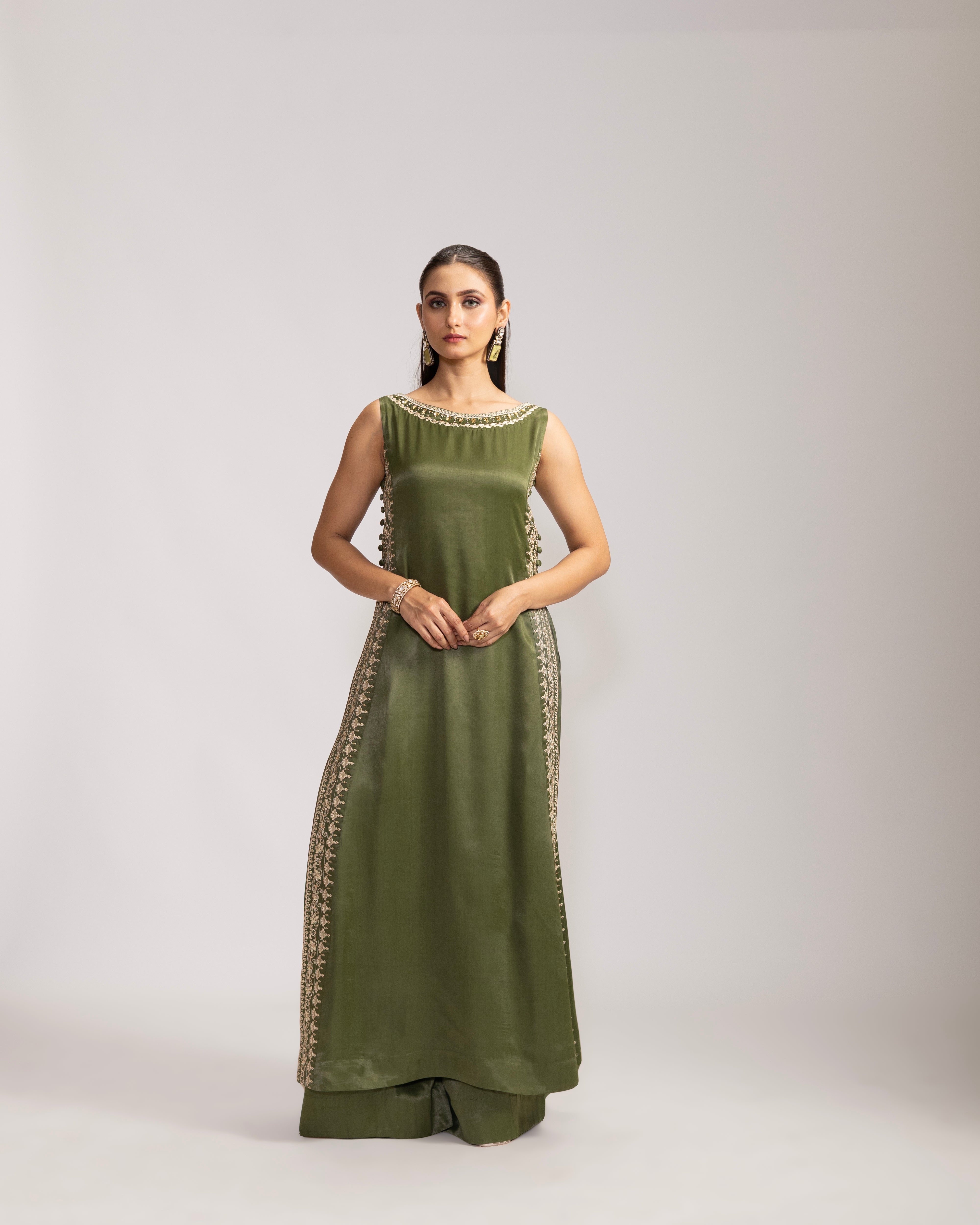 Tiyah – Olive Green (Sleeveless)