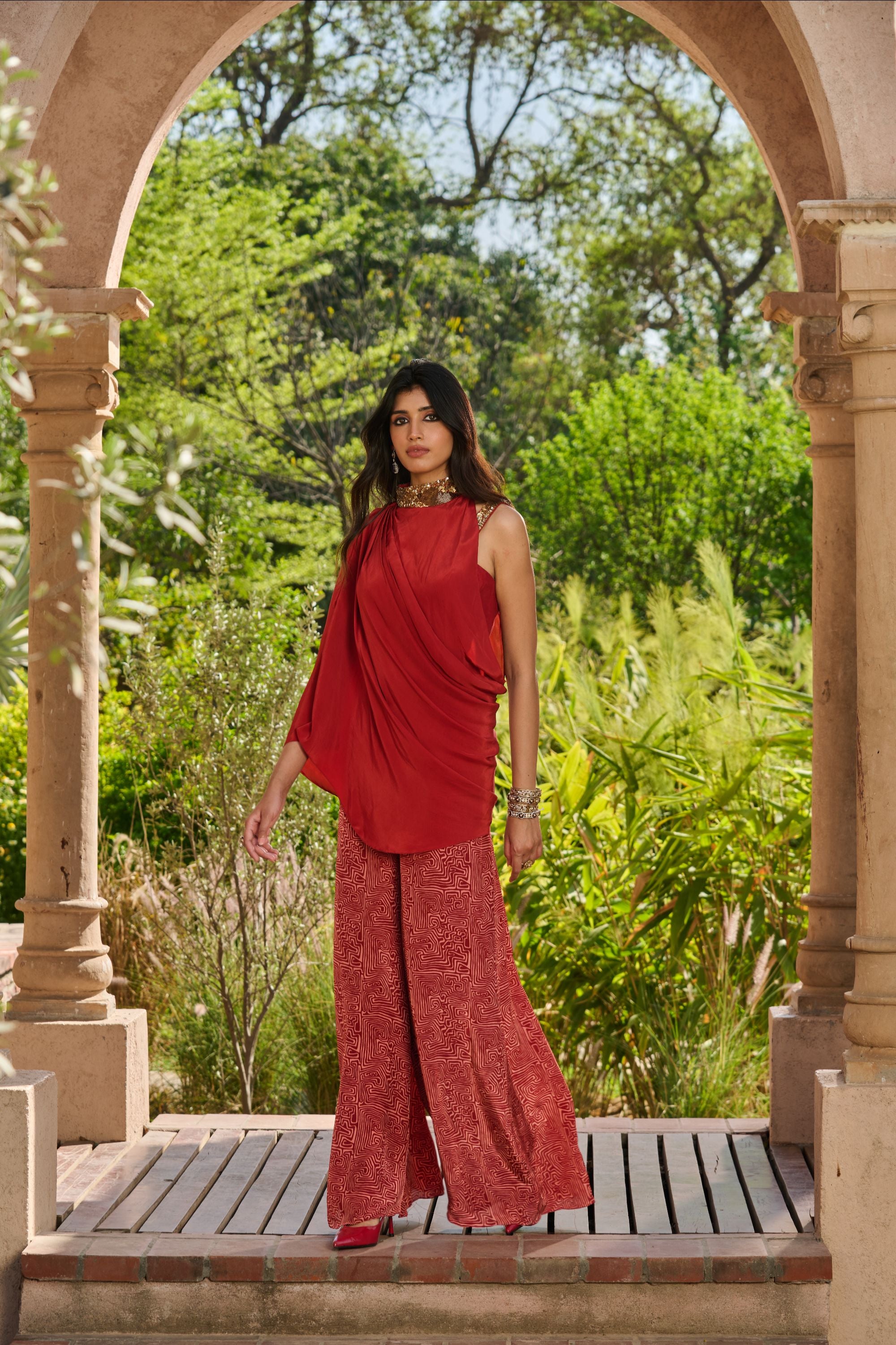 Hand Embroidered Printed Co-ord Set with Drape