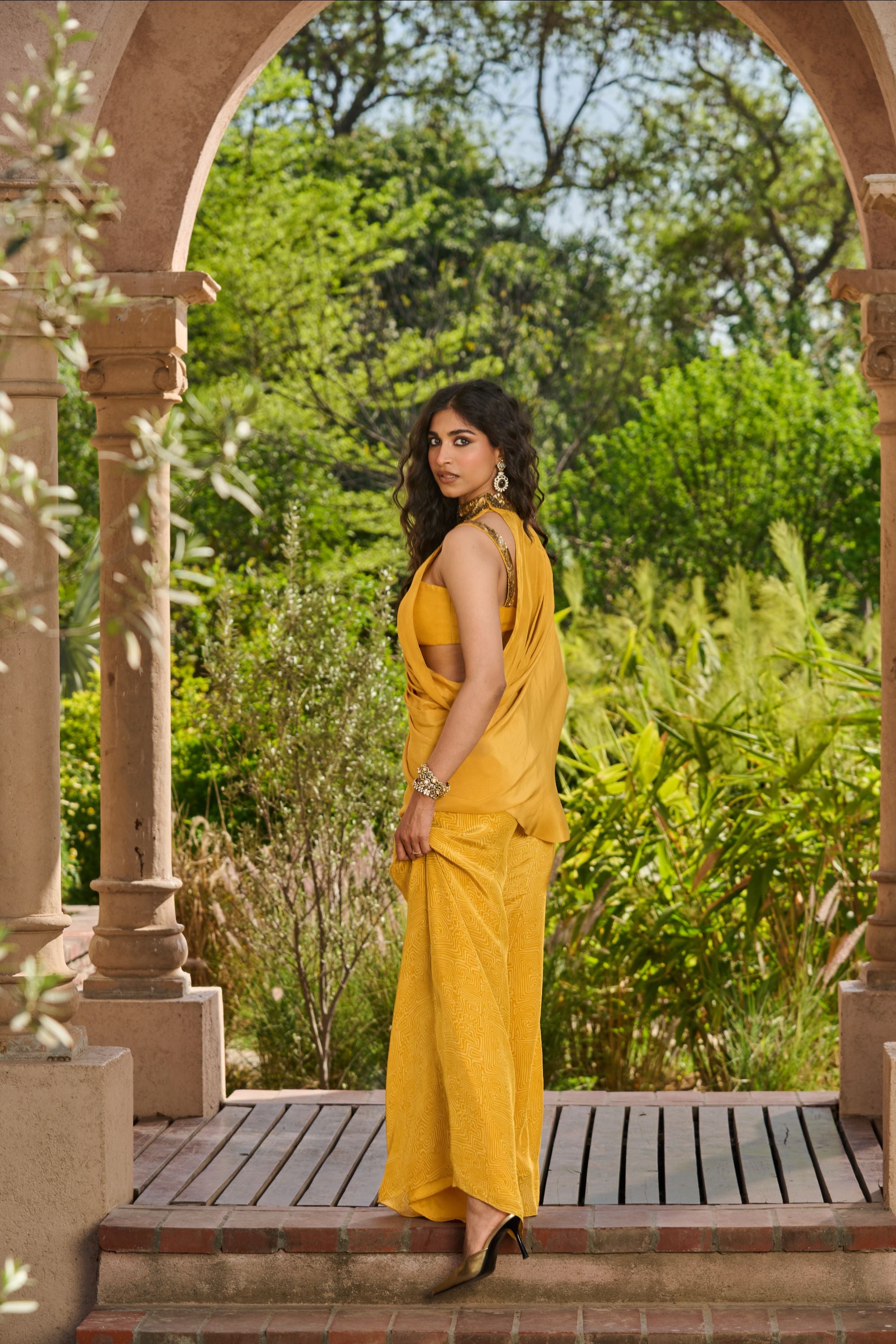 Hand Embroidered Printed Co-ord Set with Drape