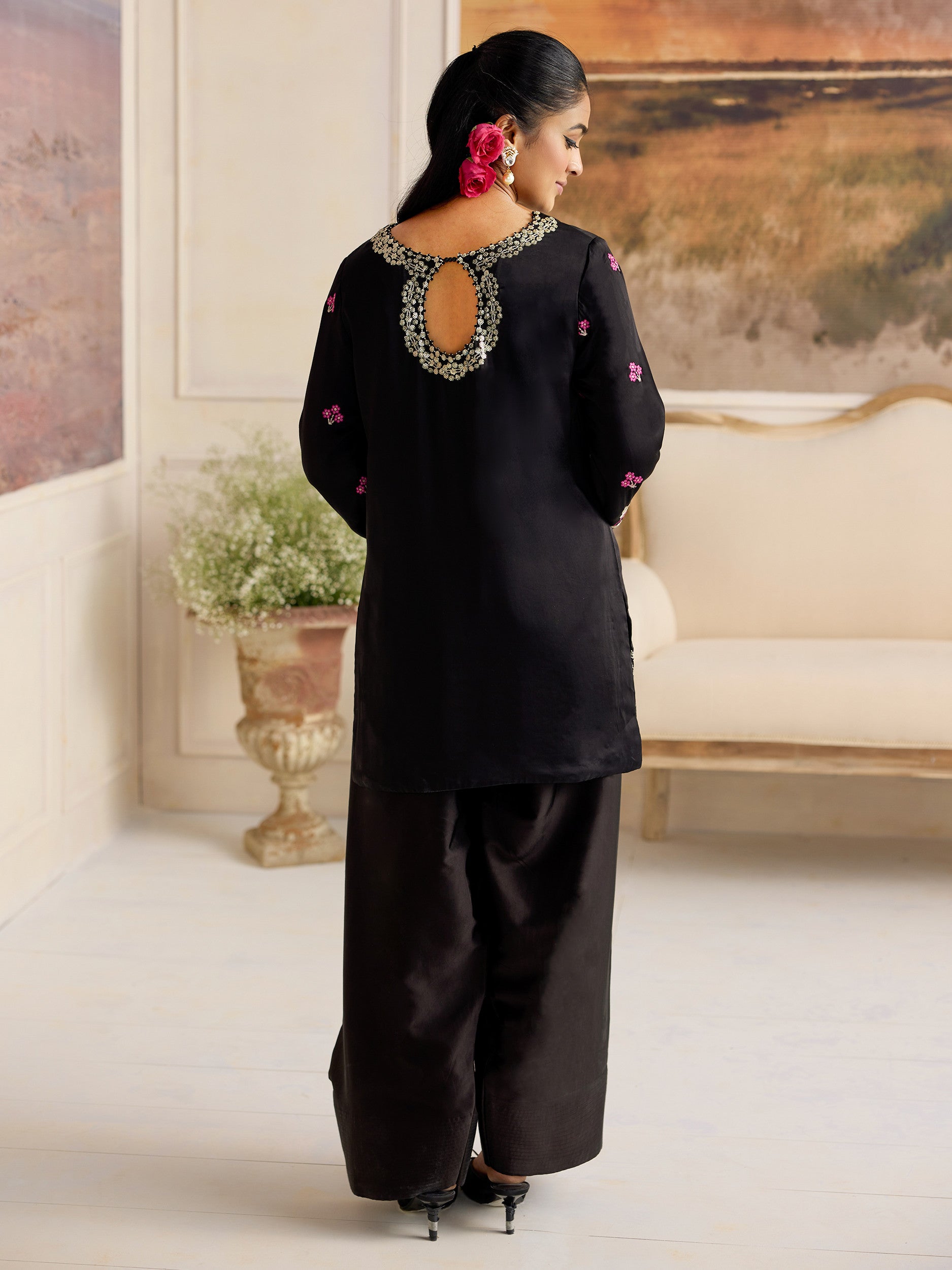 Lelah Farsi – Black
