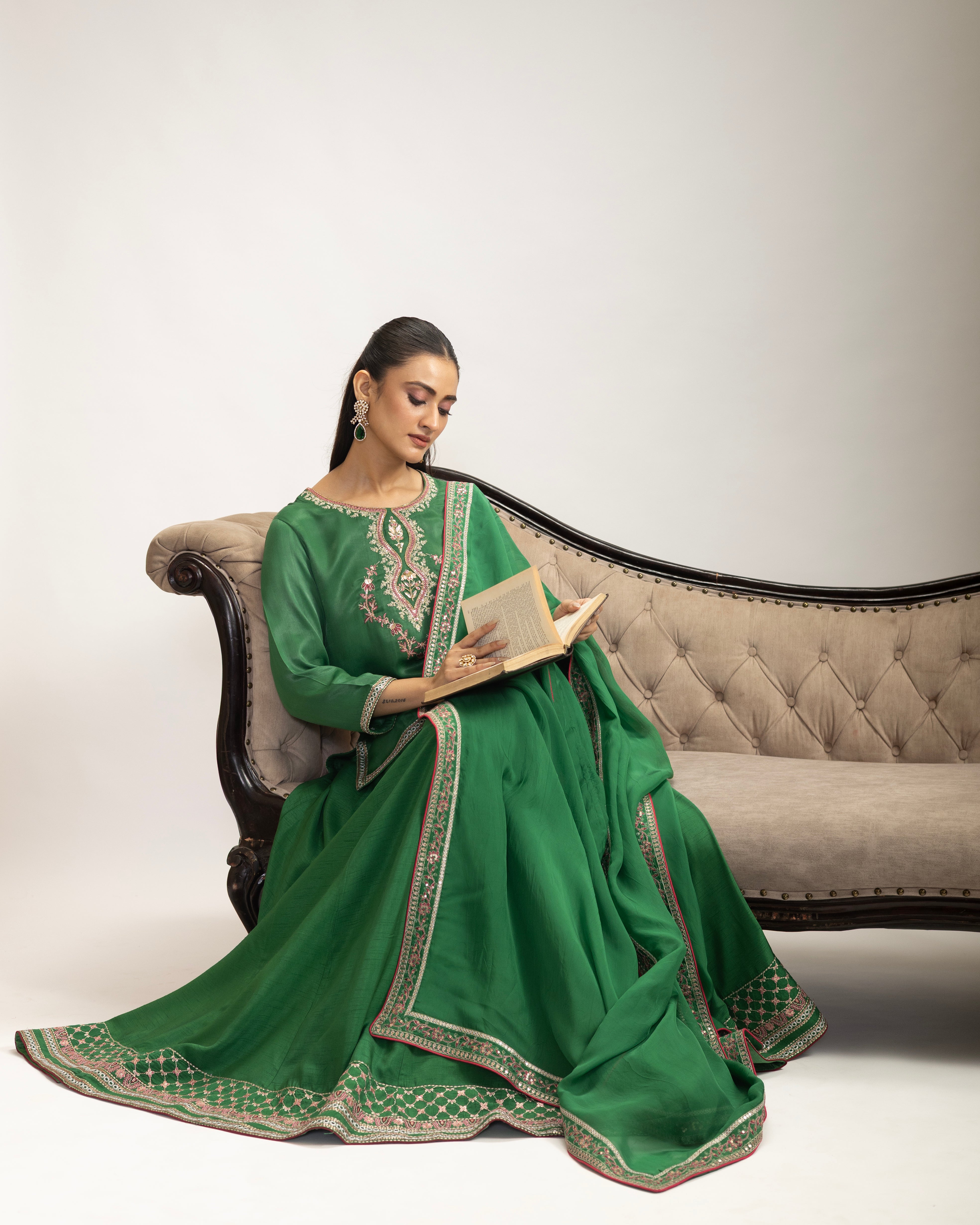 Ishani – Forest Green