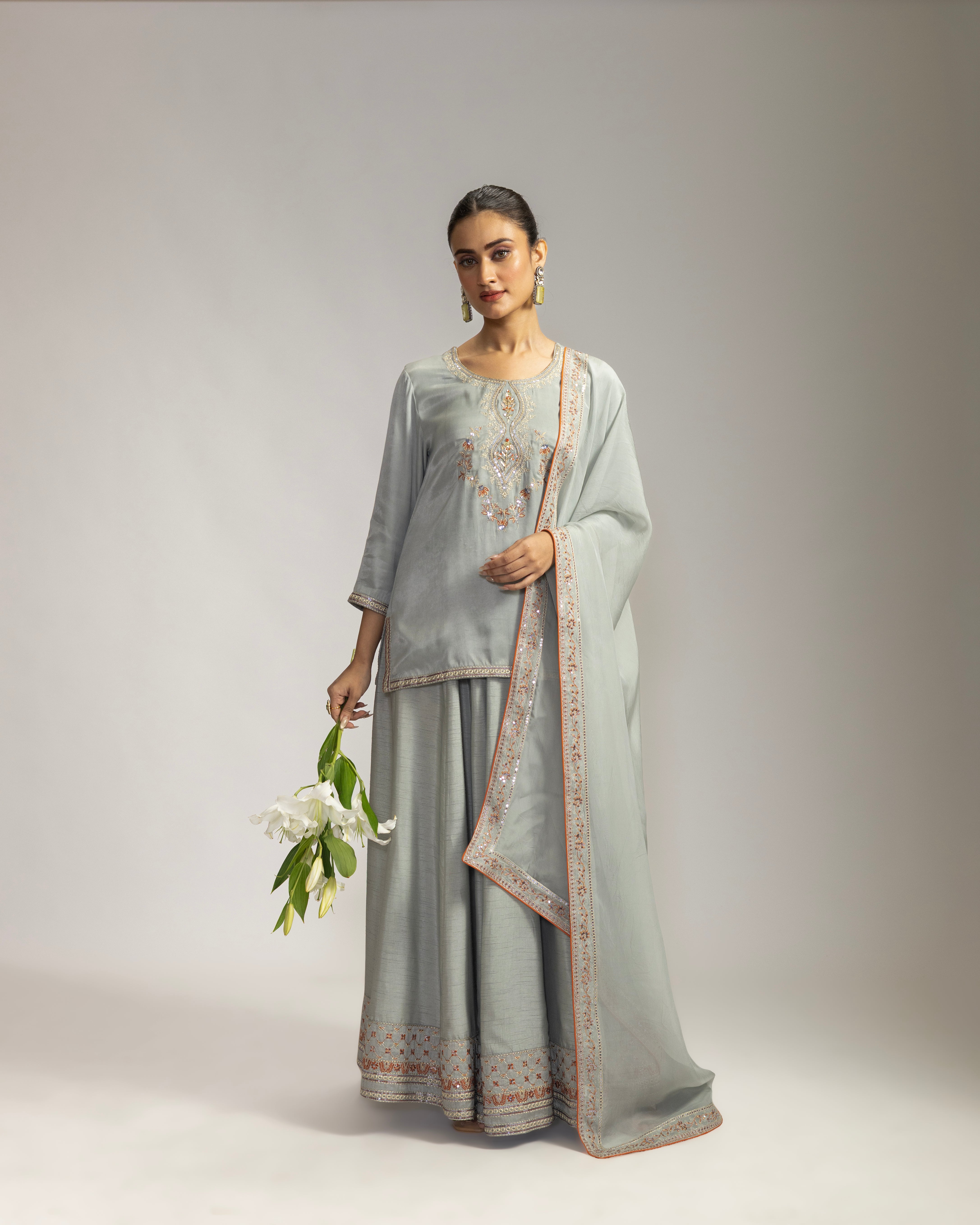 Ishani – Slate Grey