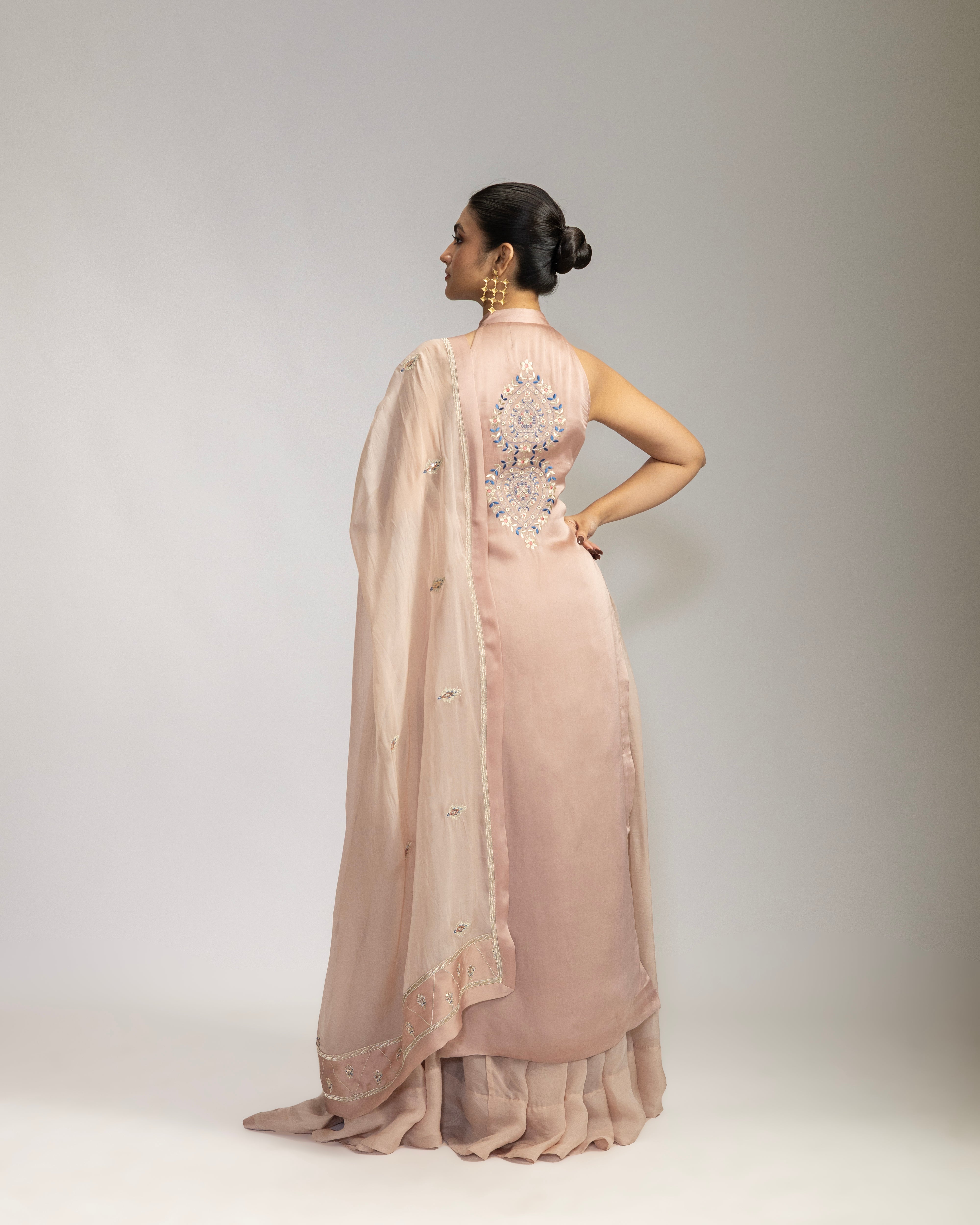 Nira – Powder Peach