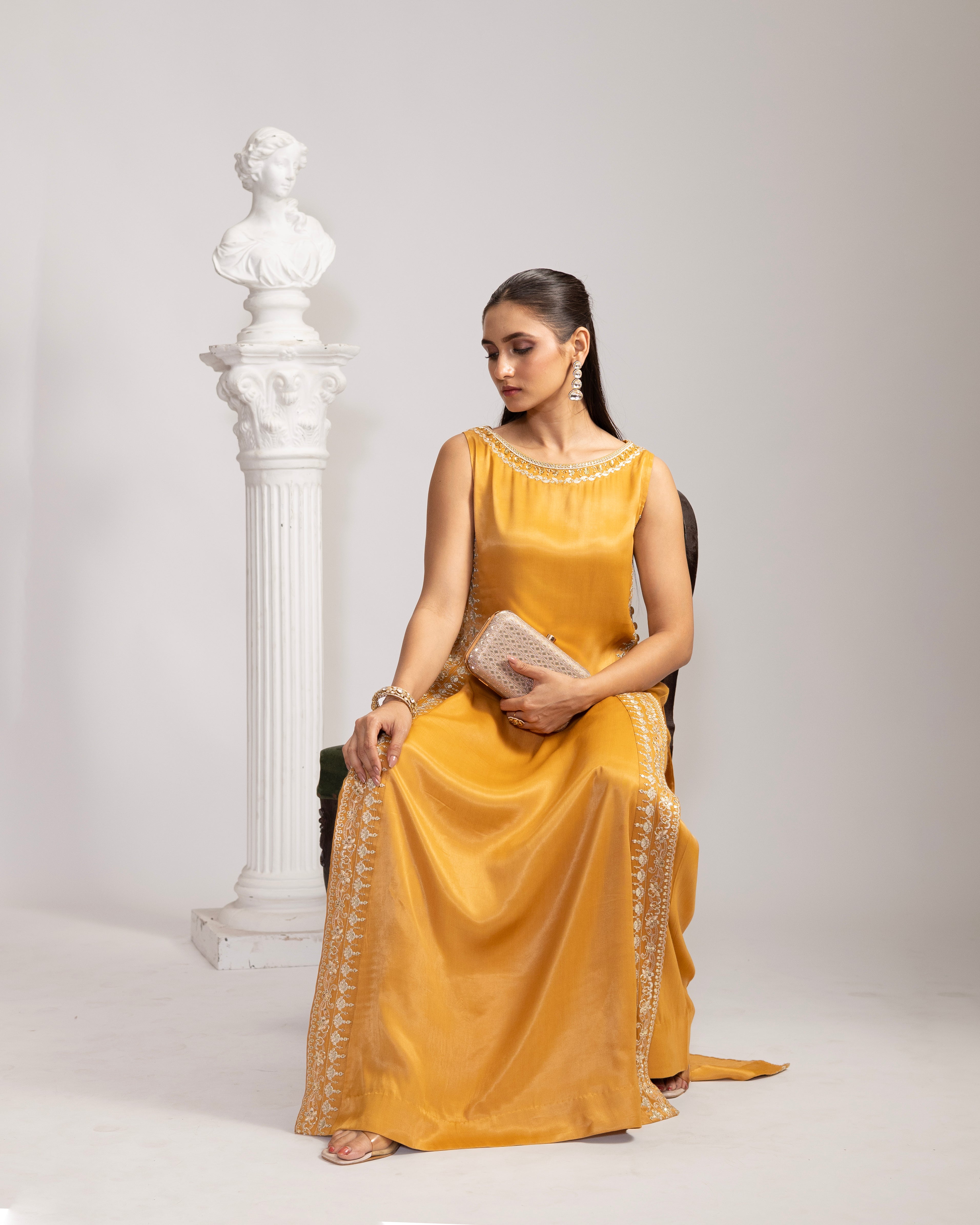 Tiyah – Mustard (Sleeveless)