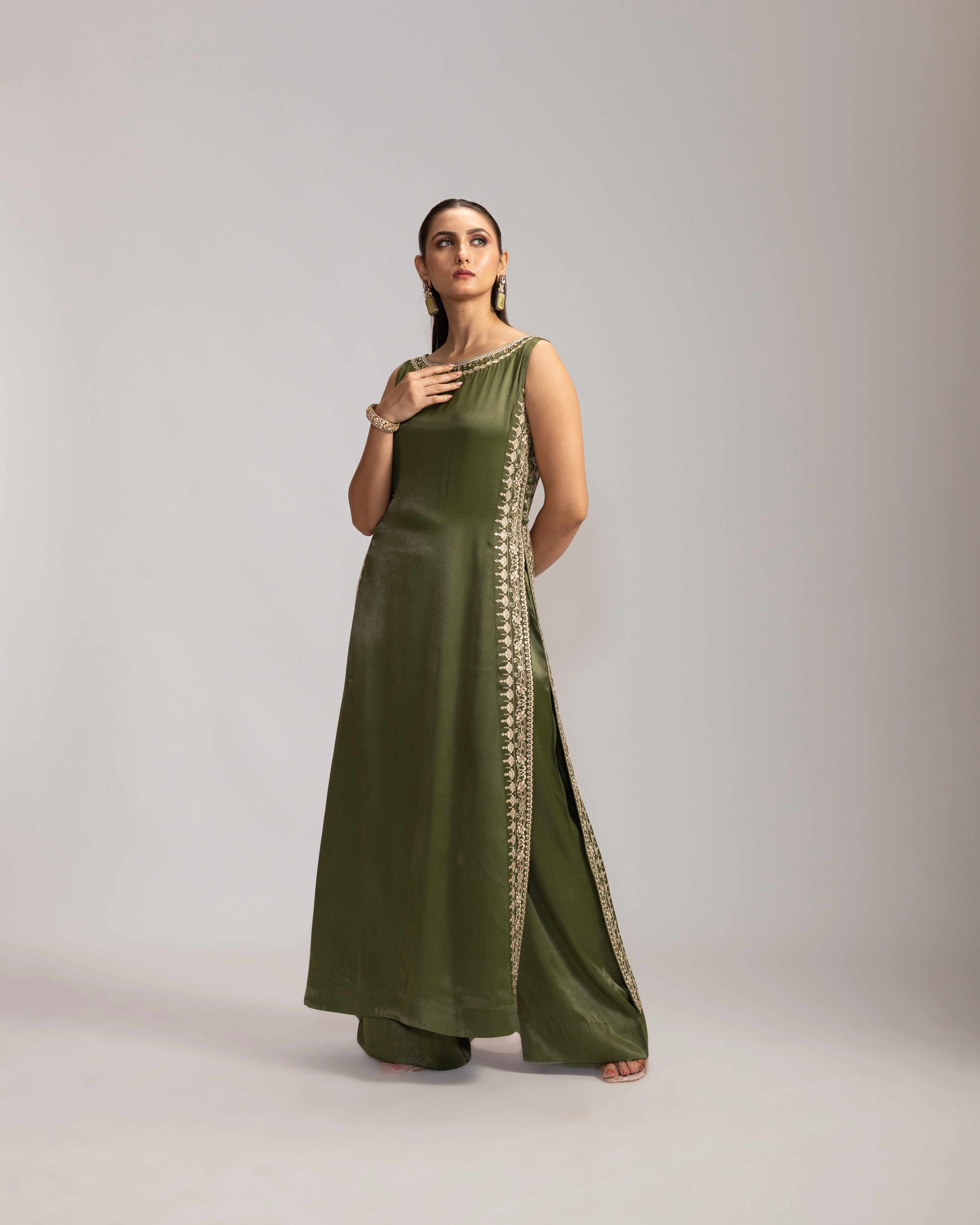 Tiyah – Olive Green (Sleeveless)
