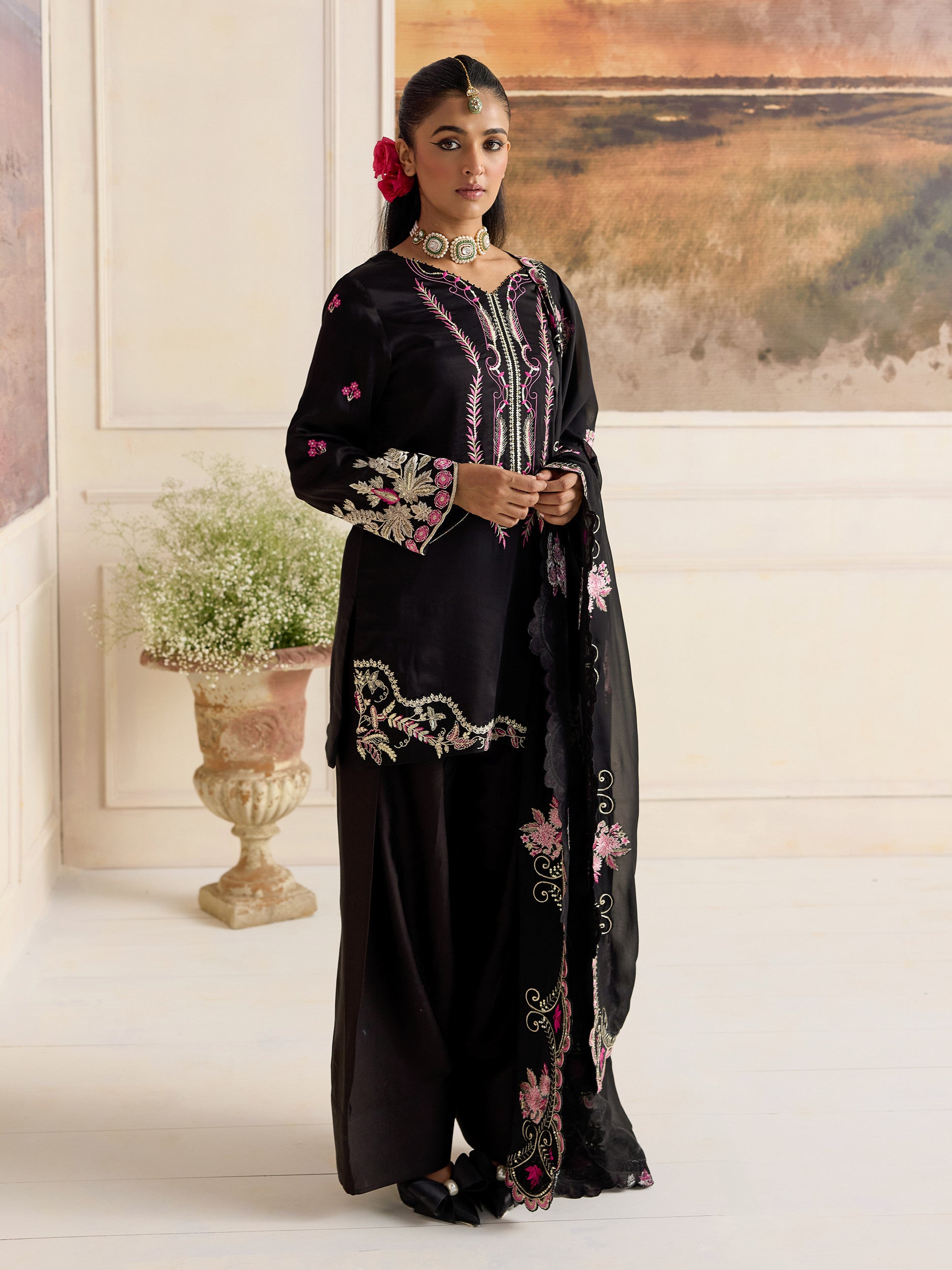 Lelah Farsi – Black