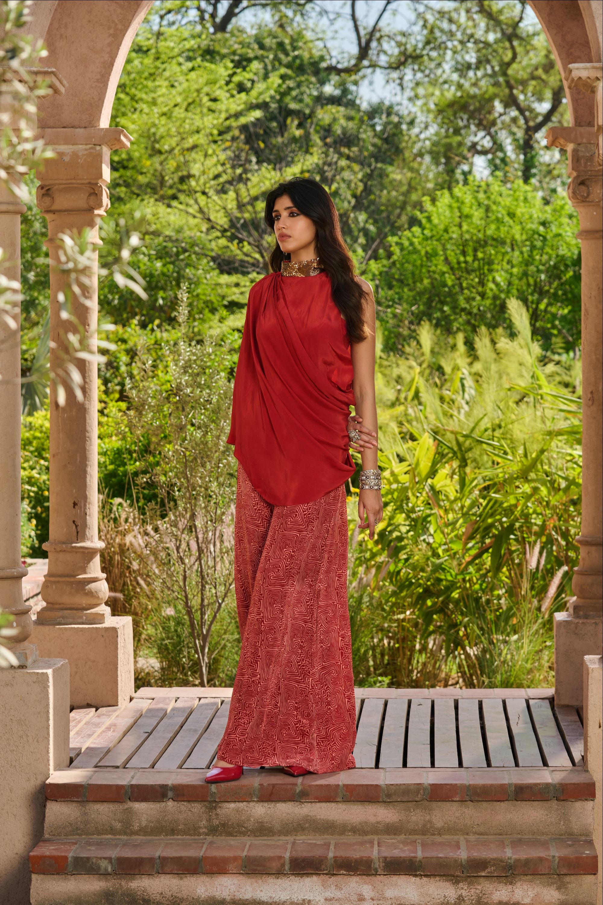 Hand Embroidered Printed Co-ord Set with Drape