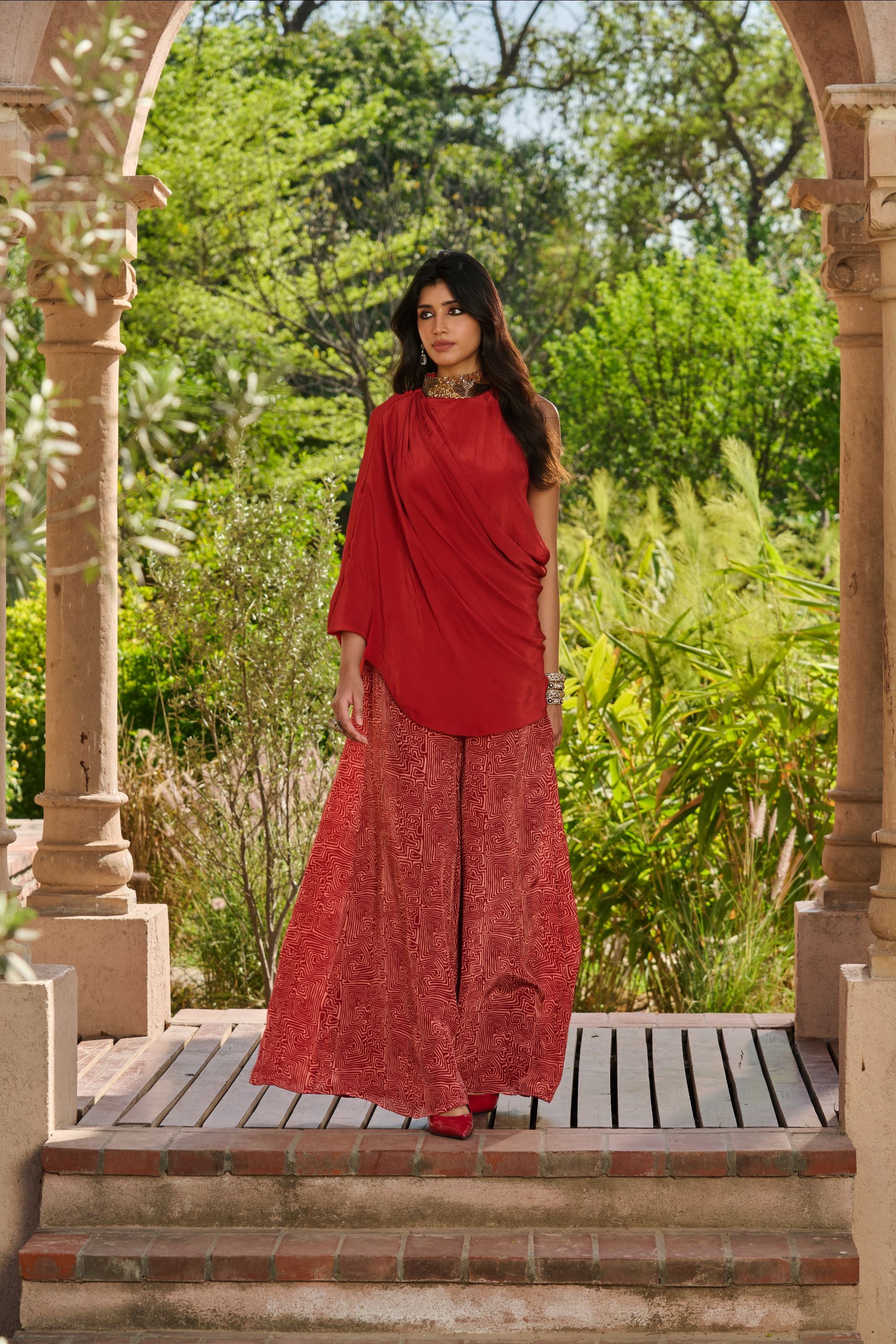 Hand Embroidered Printed Co-ord Set with Drape