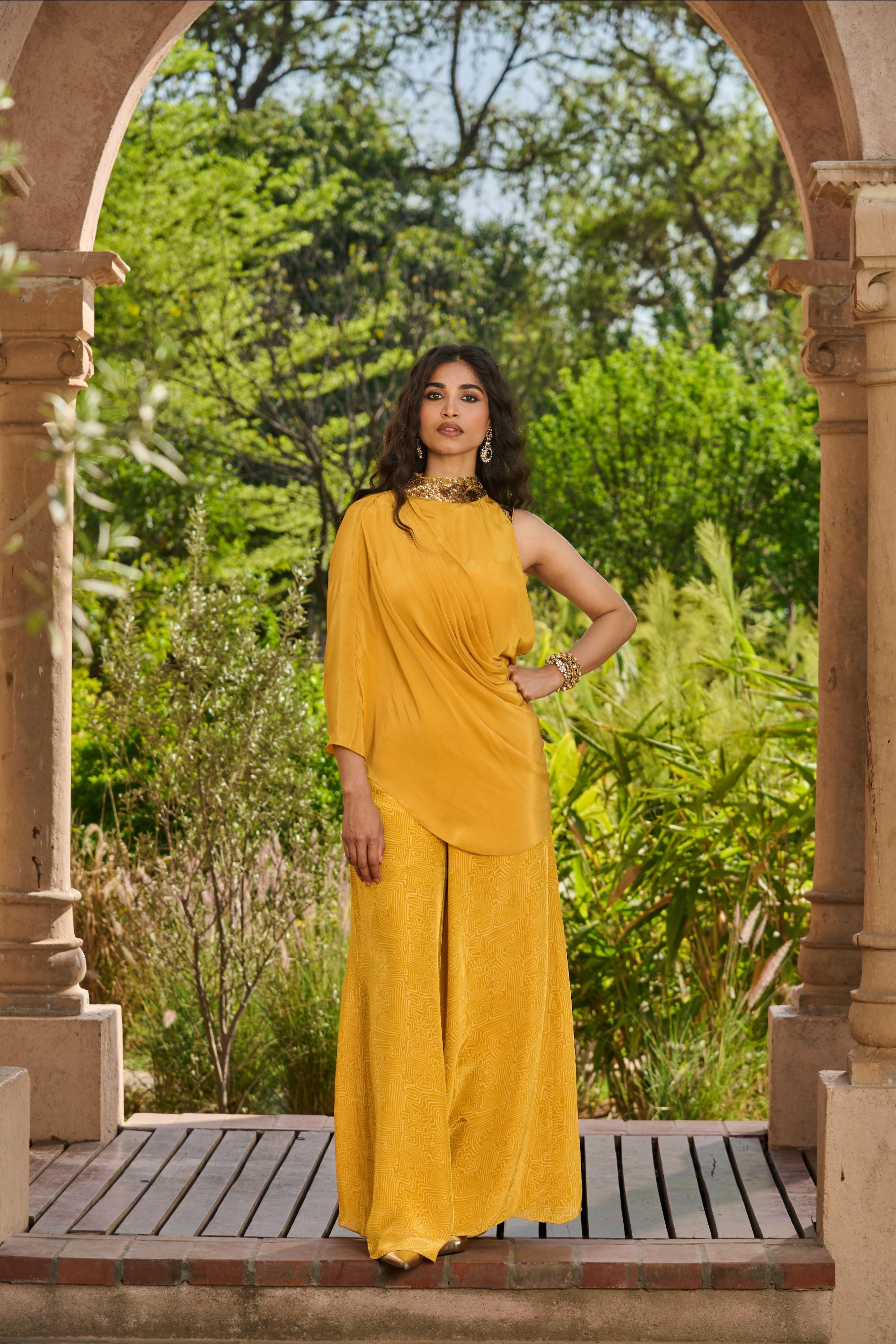 Hand Embroidered Printed Co-ord Set with Drape